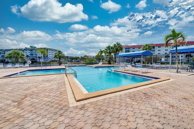4751 NW 21st Street 610, Lauderhill, FL 33313