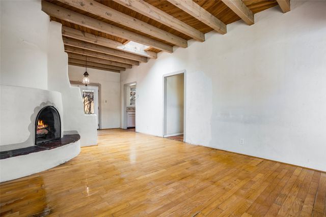 123 Spruce Street, Santa Fe, NM 87501