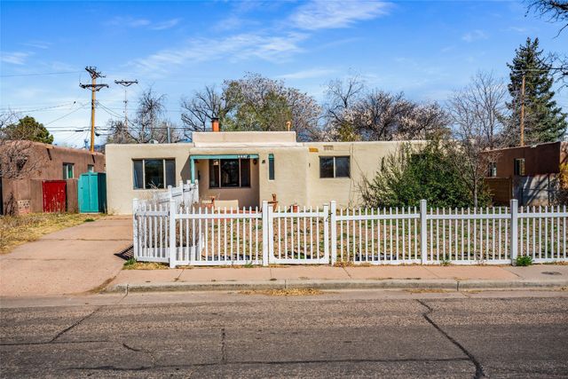 123 Spruce Street, Santa Fe, NM 87501