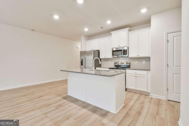 4541 Bishops Lane, Oakwood, GA 30566