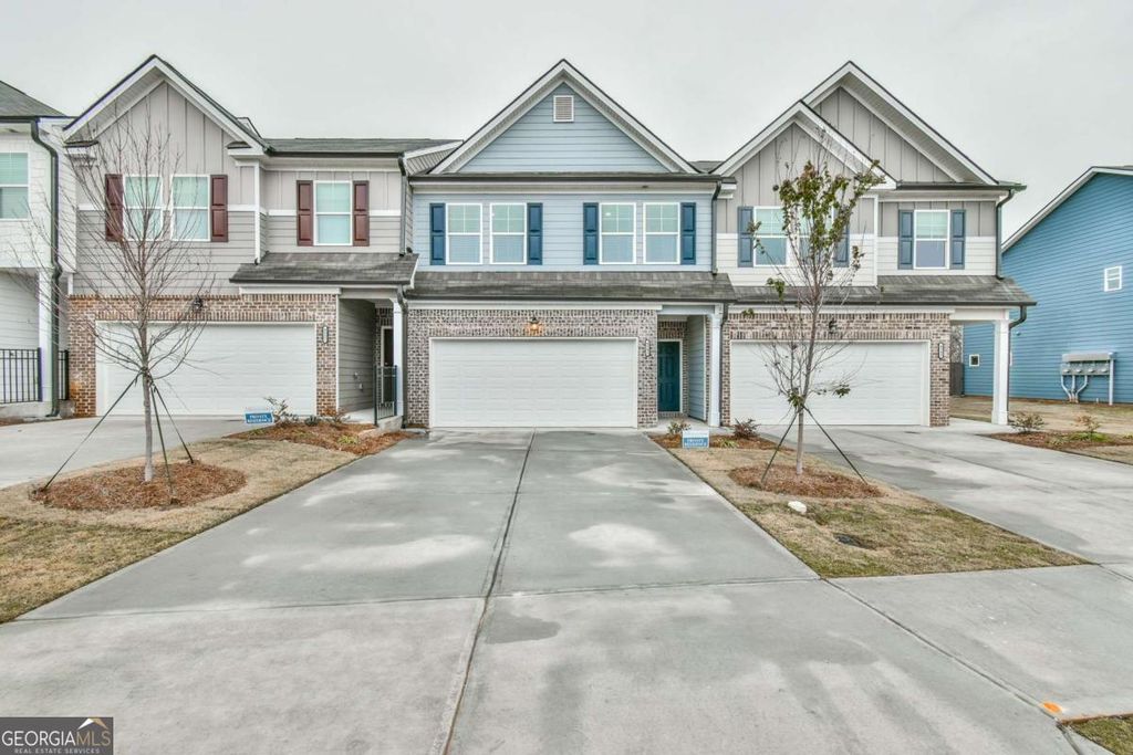 4541 Bishops Lane, Oakwood, GA 30566