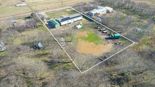 5740 County Road 1091, Celeste, TX 75423