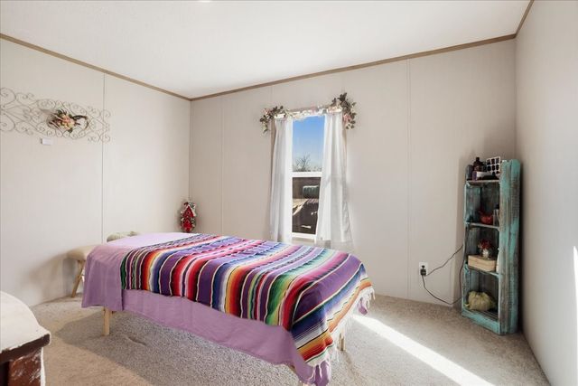 5740 County Road 1091, Celeste, TX 75423