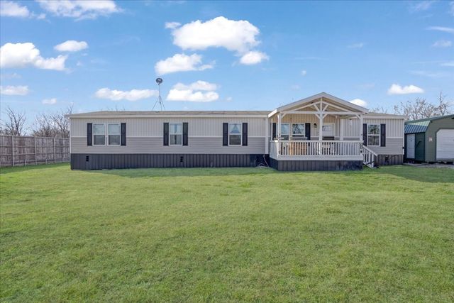 5740 County Road 1091, Celeste, TX 75423