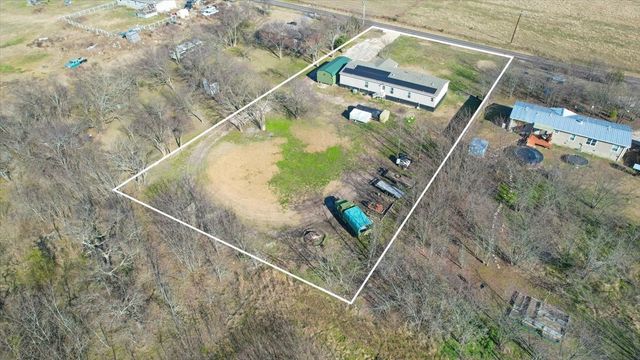 5740 County Road 1091, Celeste, TX 75423