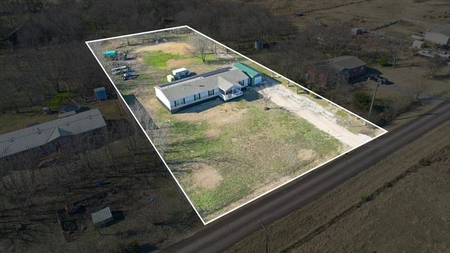 5740 County Road 1091, Celeste, TX 75423