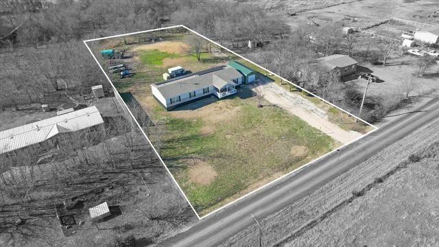 5740 County Road 1091, Celeste, TX 75423