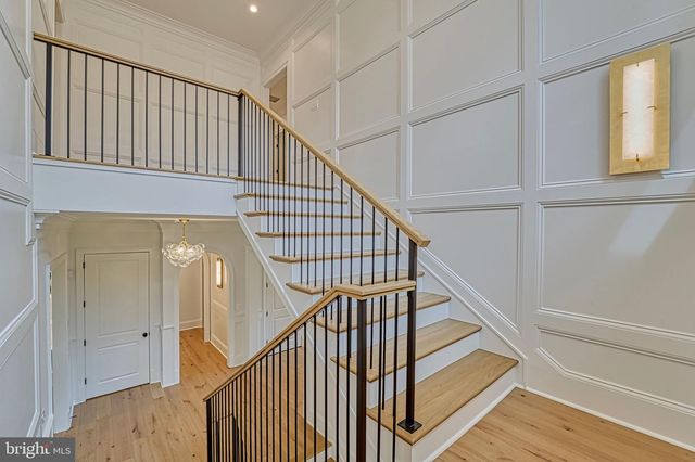 4740 34TH RD N, Arlington, VA 22207