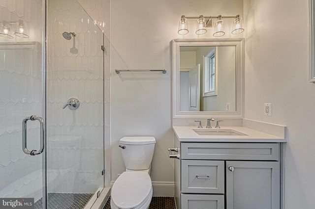 4740 34TH RD N, Arlington, VA 22207