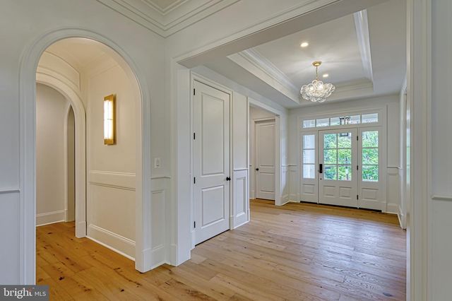 4740 34TH RD N, Arlington, VA 22207