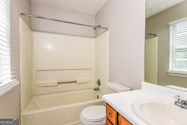 1683 Barrington Overlook, Marietta, GA 30066