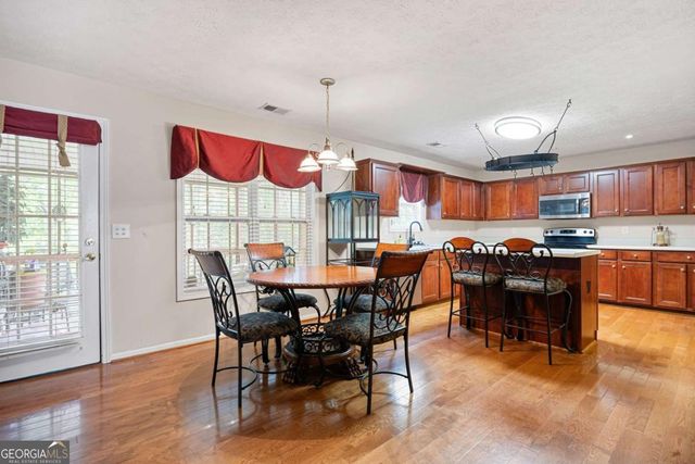 103 E SKYLINE View, Dallas, GA 30157