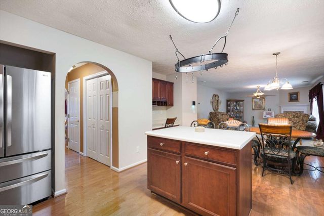 103 E SKYLINE View, Dallas, GA 30157