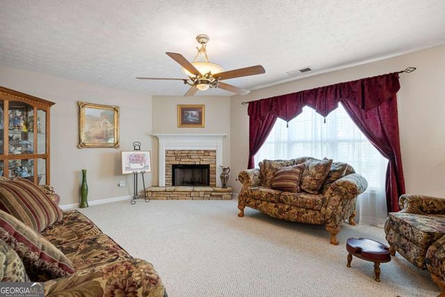 103 E SKYLINE View, Dallas, GA 30157