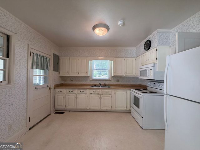 100 Heard Drive, Elberton, GA 30635