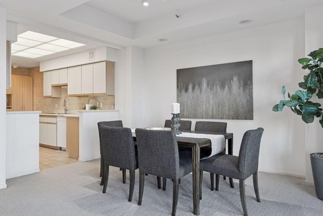 1201 Yale Place 403, Minneapolis, MN 55403