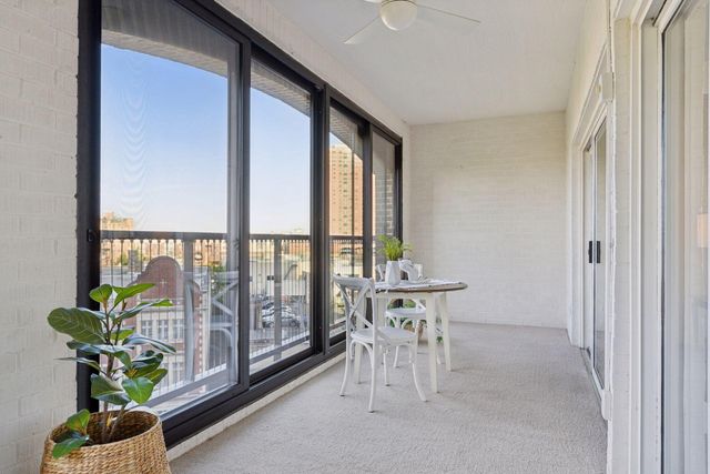 1201 Yale Place 403, Minneapolis, MN 55403