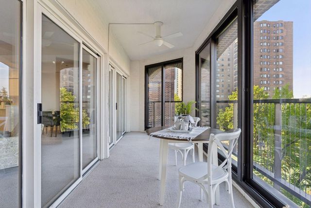 1201 Yale Place 403, Minneapolis, MN 55403