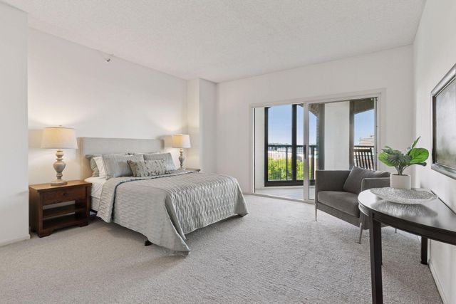 1201 Yale Place 403, Minneapolis, MN 55403