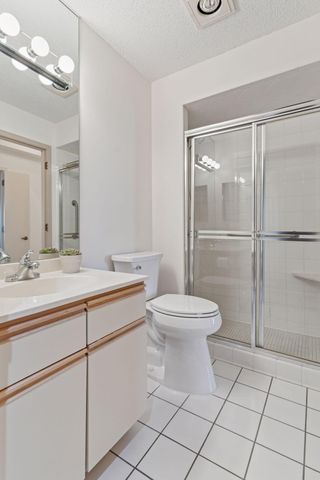 1201 Yale Place 403, Minneapolis, MN 55403