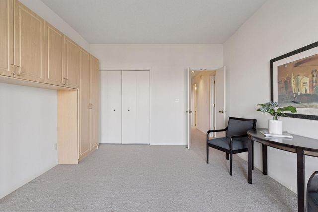 1201 Yale Place 403, Minneapolis, MN 55403