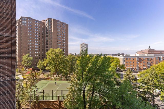 1201 Yale Place 403, Minneapolis, MN 55403