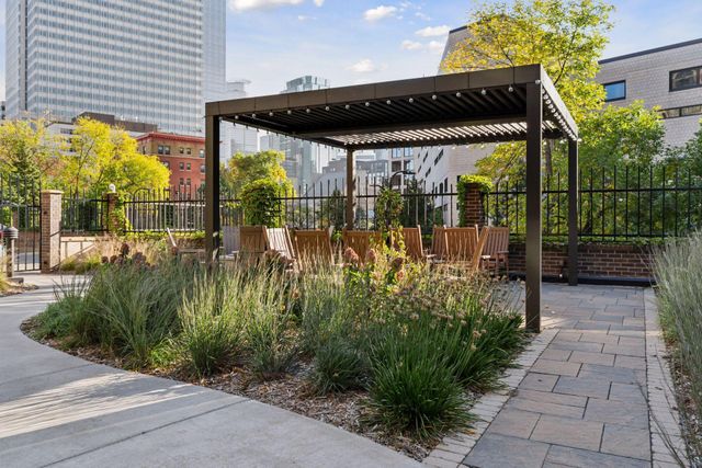 1201 Yale Place 403, Minneapolis, MN 55403