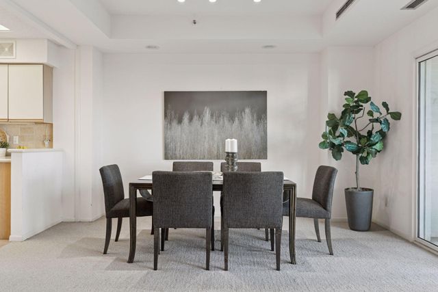 1201 Yale Place 403, Minneapolis, MN 55403