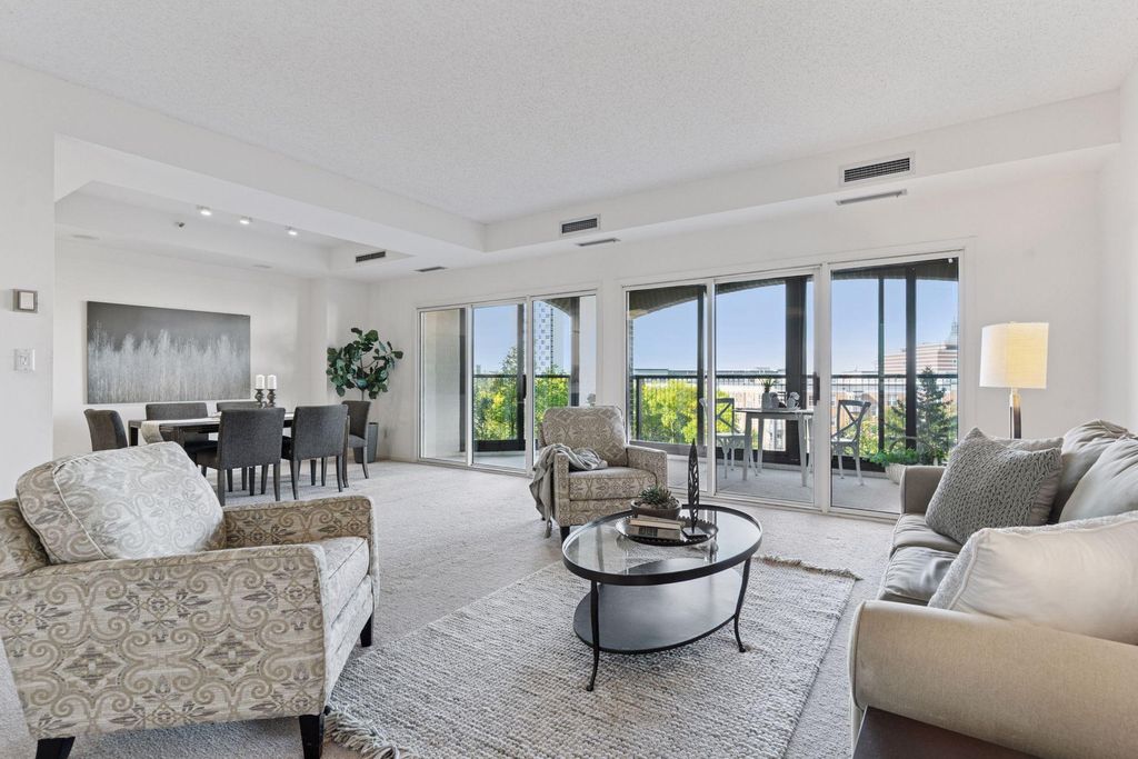 1201 Yale Place 403, Minneapolis, MN 55403