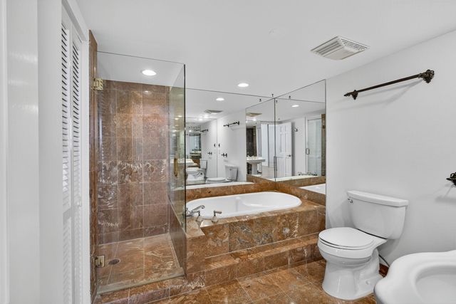 5280 N Ocean Drive 14-D, Riviera Beach, FL 33404