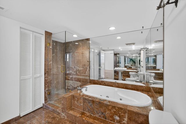 5280 N Ocean Drive 14-D, Riviera Beach, FL 33404