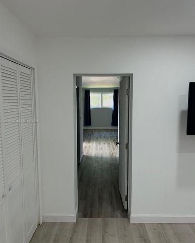 8764 SW 54th Ter Efficiency, Miami, FL 33165