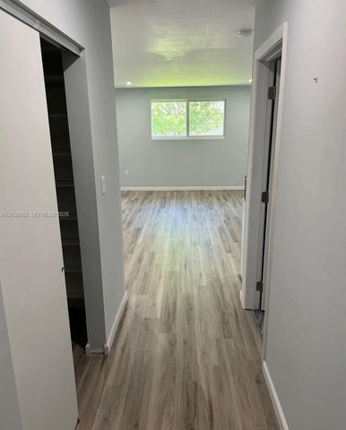 8764 SW 54th Ter Efficiency, Miami, FL 33165