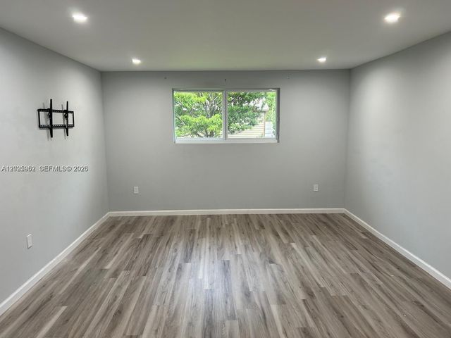 8764 SW 54th Ter Efficiency, Miami, FL 33165
