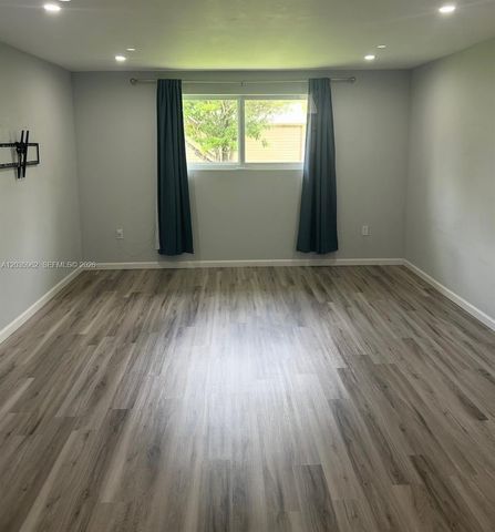 8764 SW 54th Ter Efficiency, Miami, FL 33165