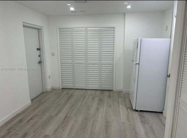 8764 SW 54th Ter Efficiency, Miami, FL 33165