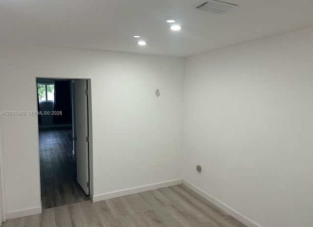 8764 SW 54th Ter Efficiency, Miami, FL 33165