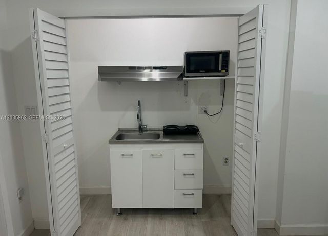 8764 SW 54th Ter Efficiency, Miami, FL 33165