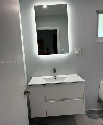 8764 SW 54th Ter Efficiency, Miami, FL 33165