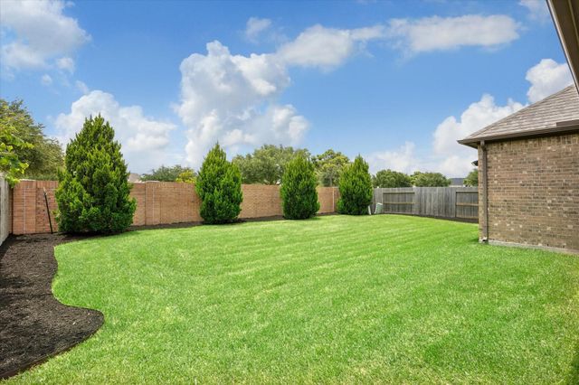 13835 Arbor Meadows Lane, Pearland, TX 77584