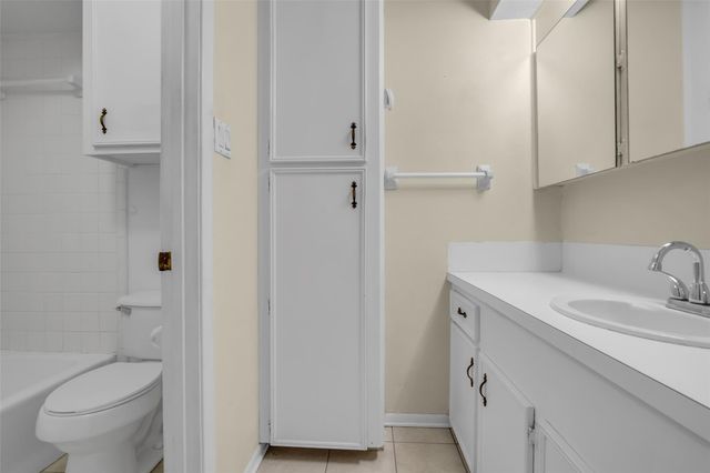 10002 Pinehurst Street, Baytown, TX 77521