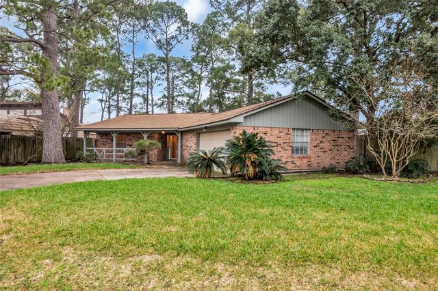 10002 Pinehurst Street, Baytown, TX 77521