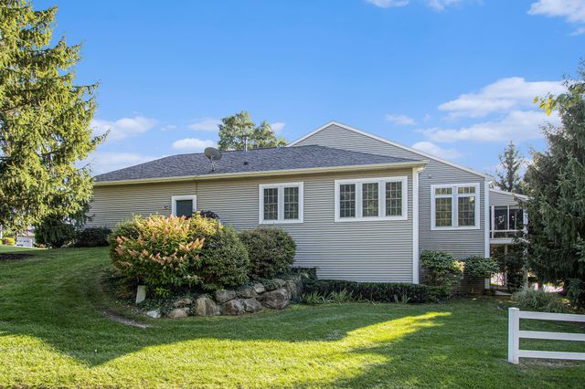 2669 Hunters Bluff, Comstock Twp, MI 49048
