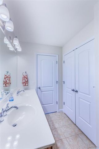 3469 Cambridge Avenue, St Louis, MO 63143