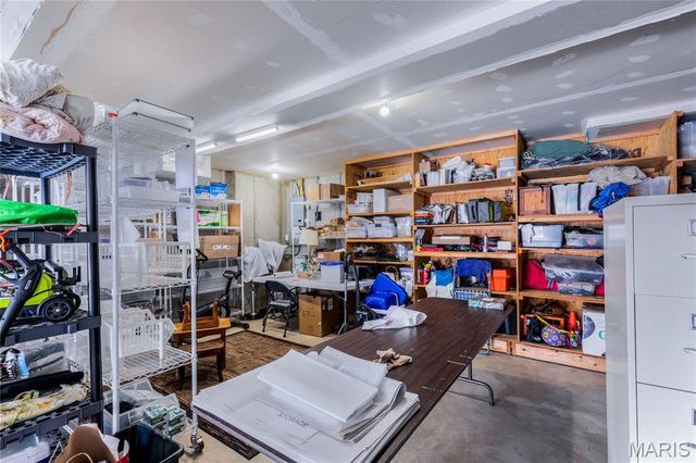 3469 Cambridge Avenue, St Louis, MO 63143