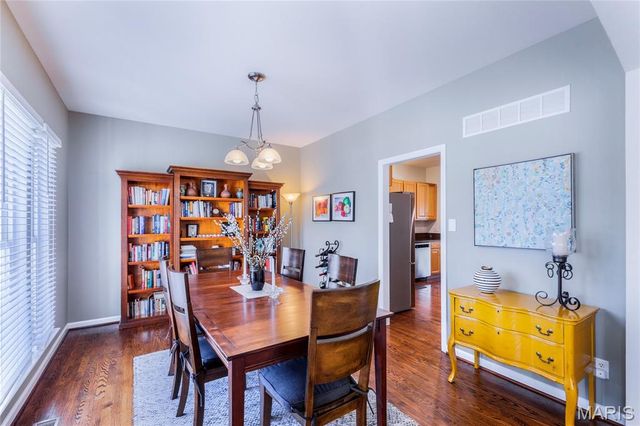 3469 Cambridge Avenue, St Louis, MO 63143