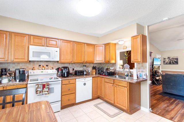 9634 Kings Grant Dr., Murrells Inlet, SC 29576