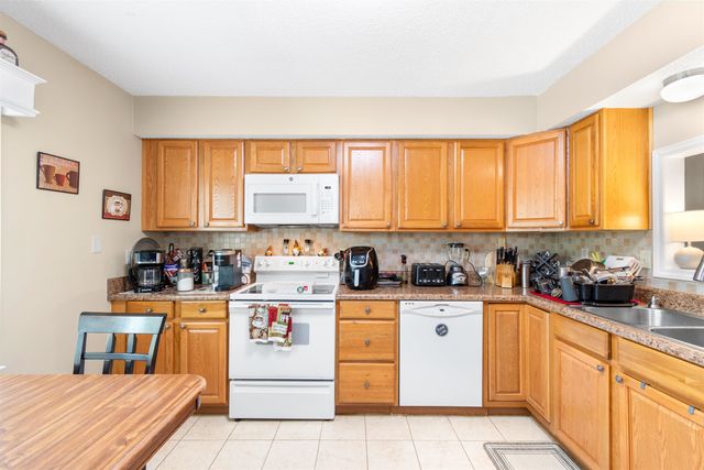 9634 Kings Grant Dr., Murrells Inlet, SC 29576