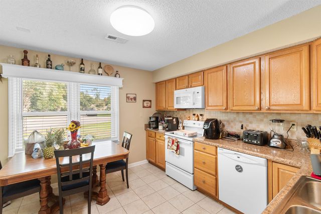 9634 Kings Grant Dr., Murrells Inlet, SC 29576