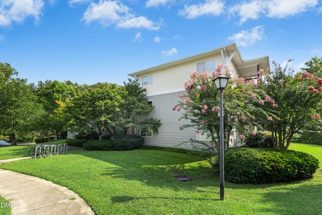 303 Smith Level Road C12, Chapel Hill, NC 27516